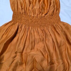 SOTIP Made in Italy Strapless Smocked Mini Dress Burnt Orange